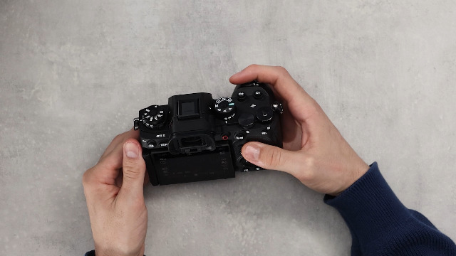 Amazon.com : Sony Alpha 9 III Mirrorless Camera with World's First